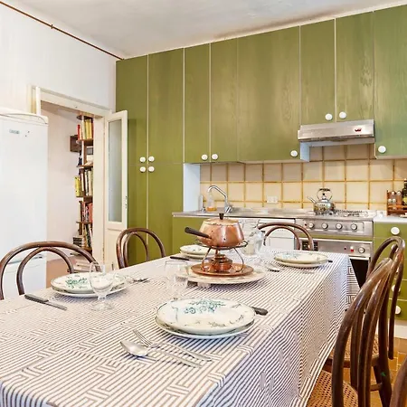 Comfortable With Green Garden! Appartamento *